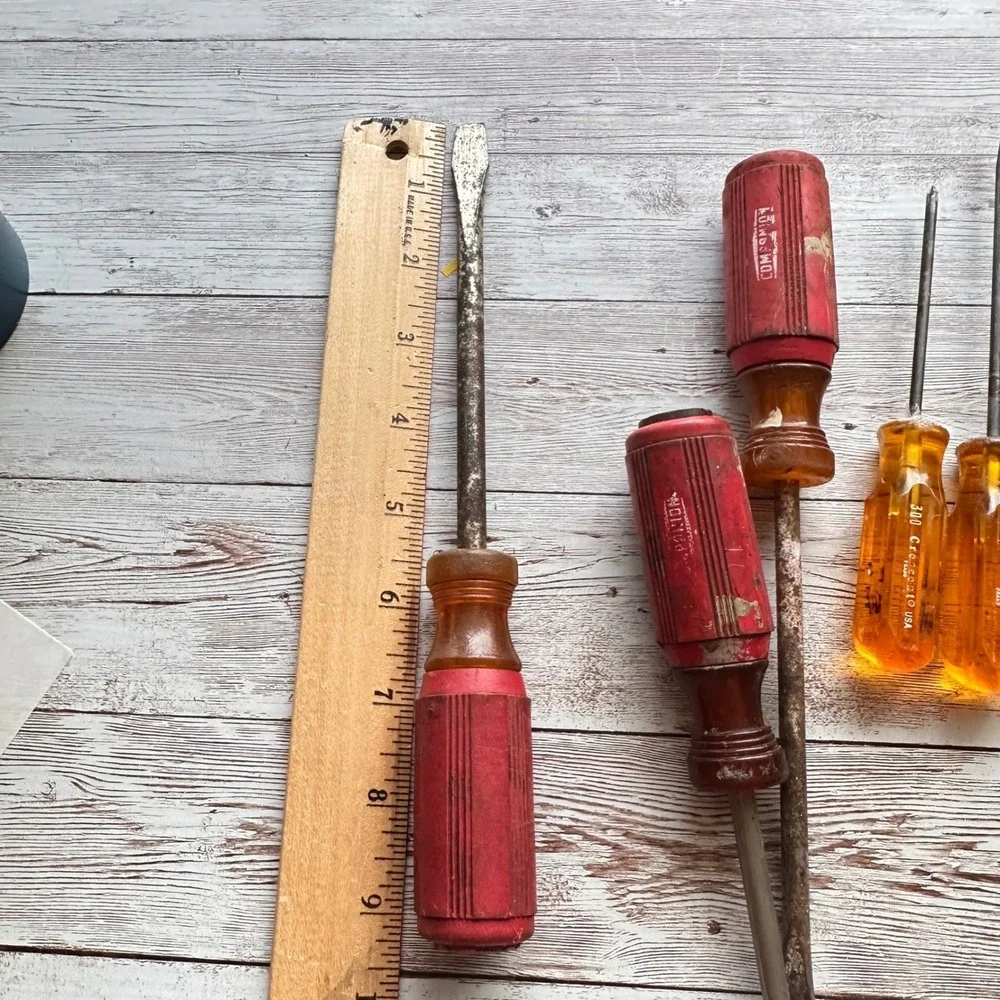 Vintage Screwdrivers Lot Sears Companion Crescent USA Red & Amber Handles Tools‎